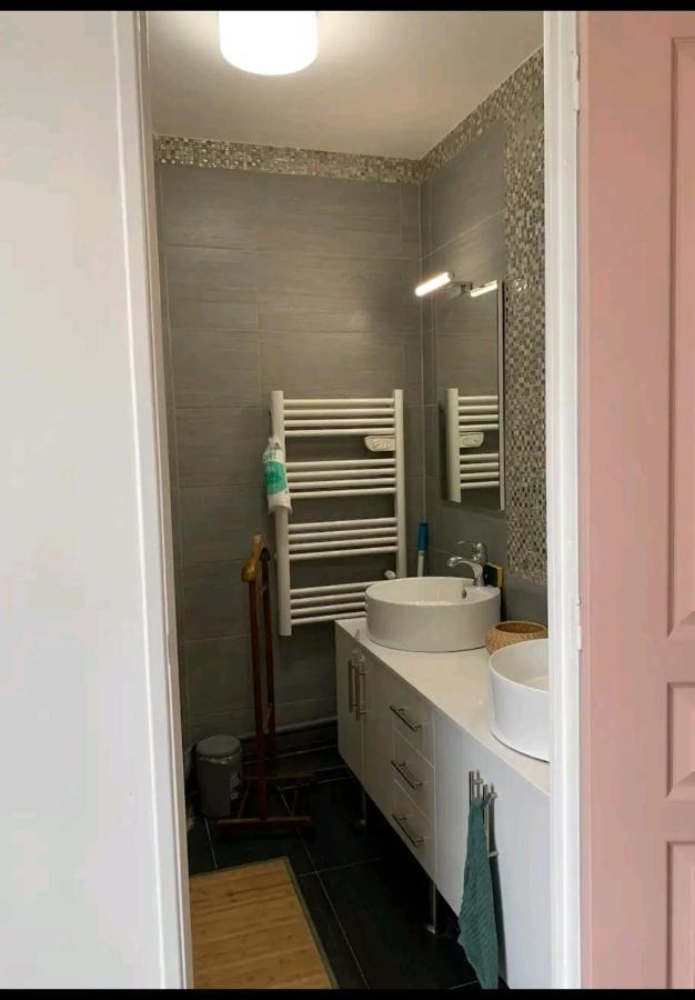 Massi'Z Apartment Ньои-сюр-Марн Екстериор снимка