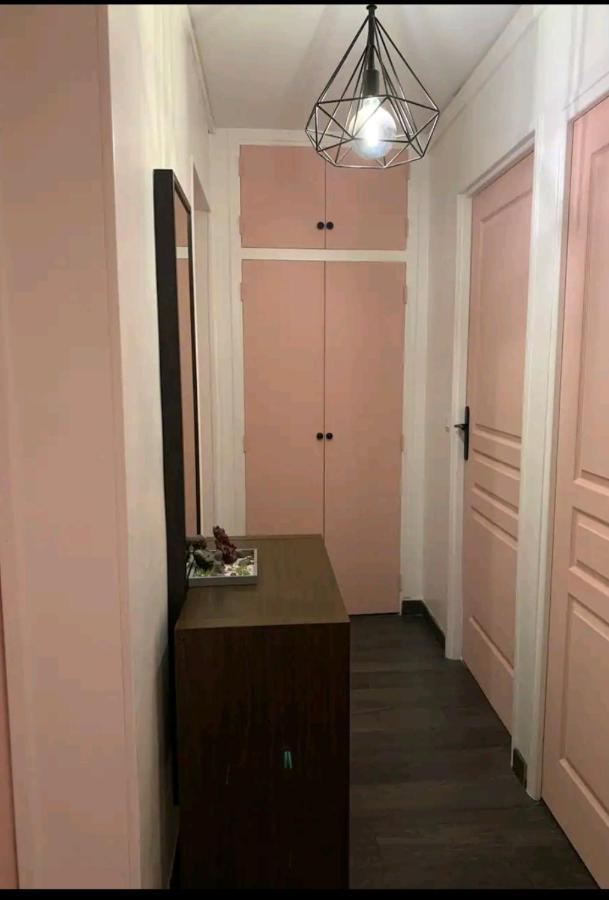 Massi'Z Apartment Ньои-сюр-Марн Екстериор снимка