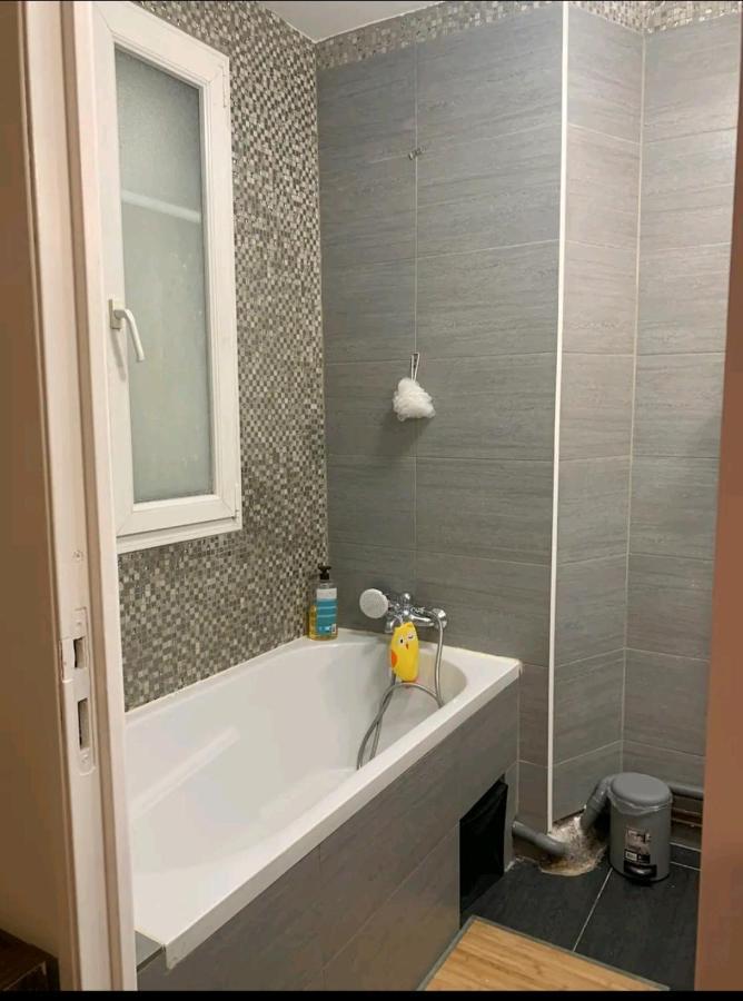 Massi'Z Apartment Ньои-сюр-Марн Екстериор снимка