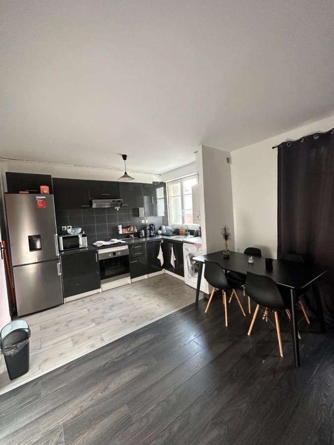 Massi'Z Apartment Ньои-сюр-Марн Екстериор снимка